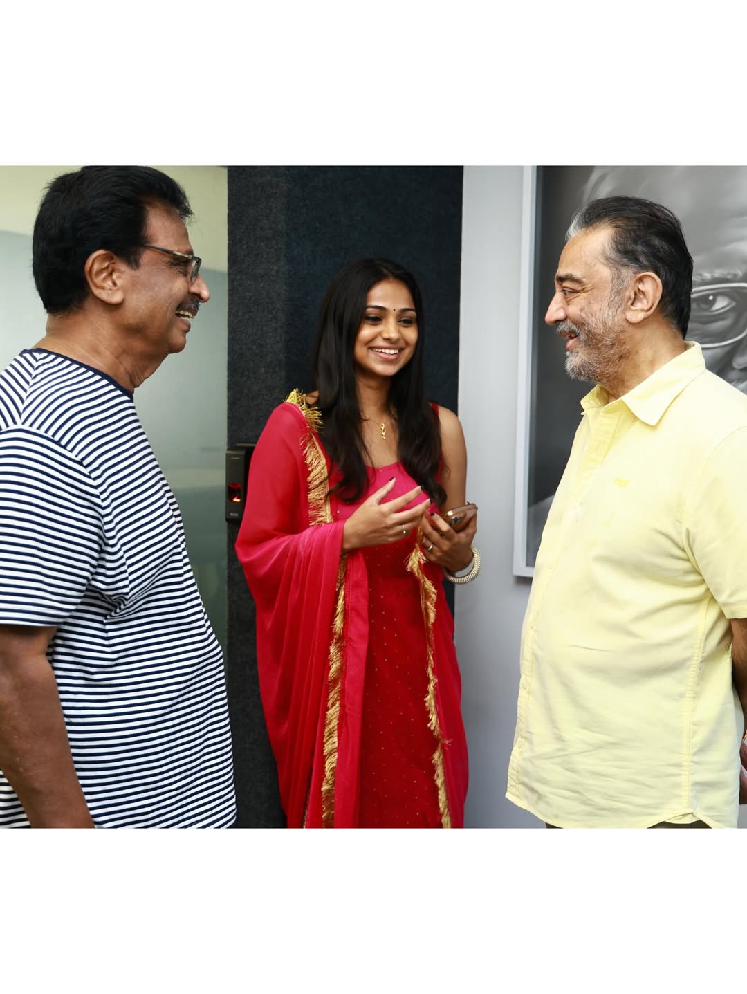 livingston and his Daughter jovitaa livingston Meets Kamalhaasan For jovitaa livingston New Movie PIoster Release