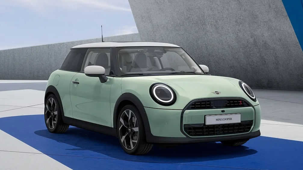 The Mini Cooper SE: A Smart Luxury Choice