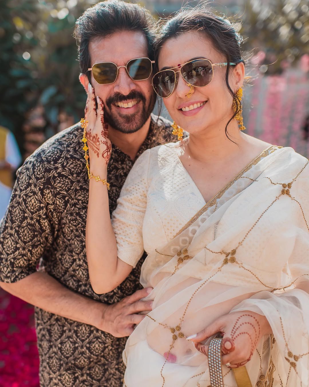 Features, Price & Celebrity Trend