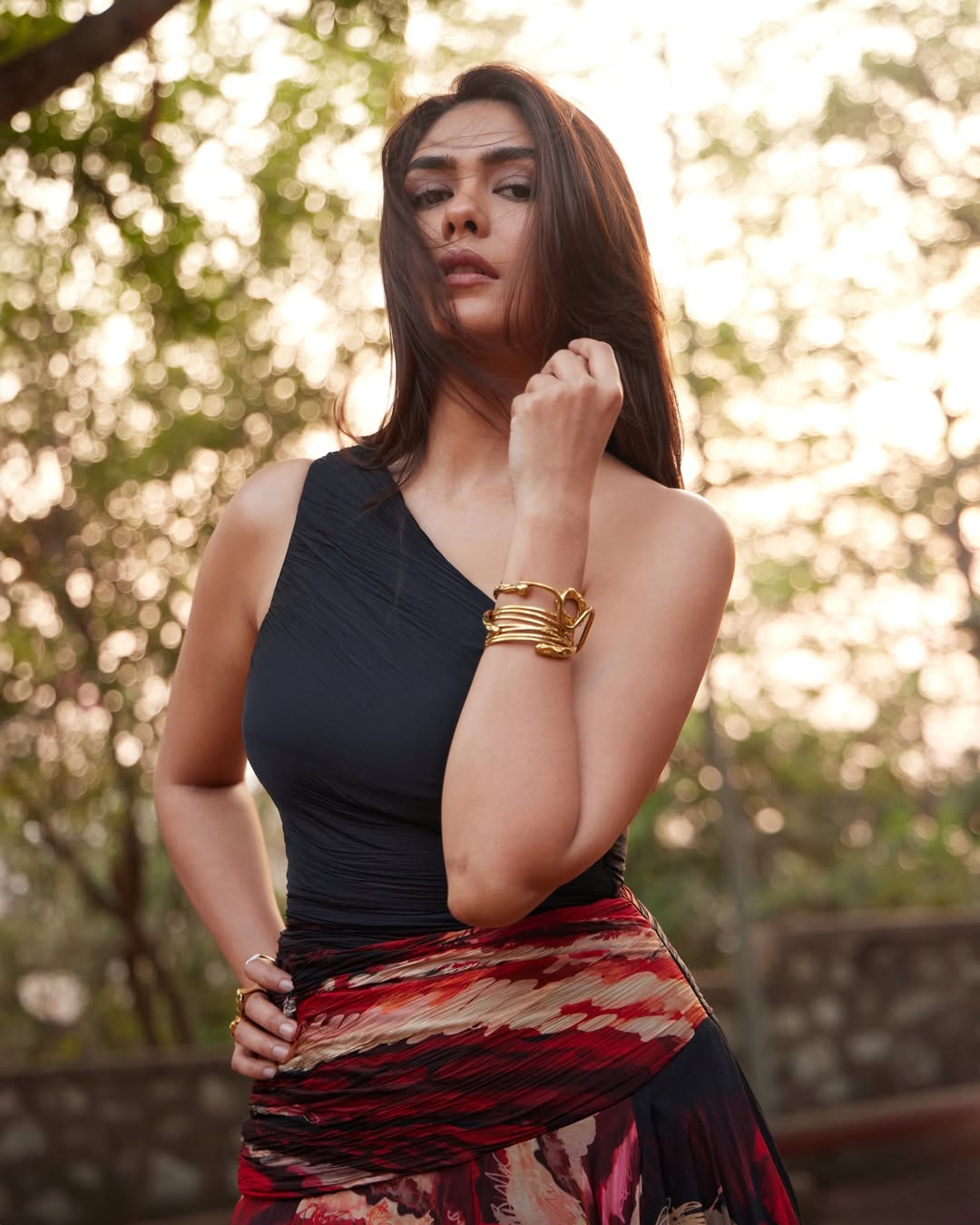 Mrunal Thakur black top fiery skirt fashionable look