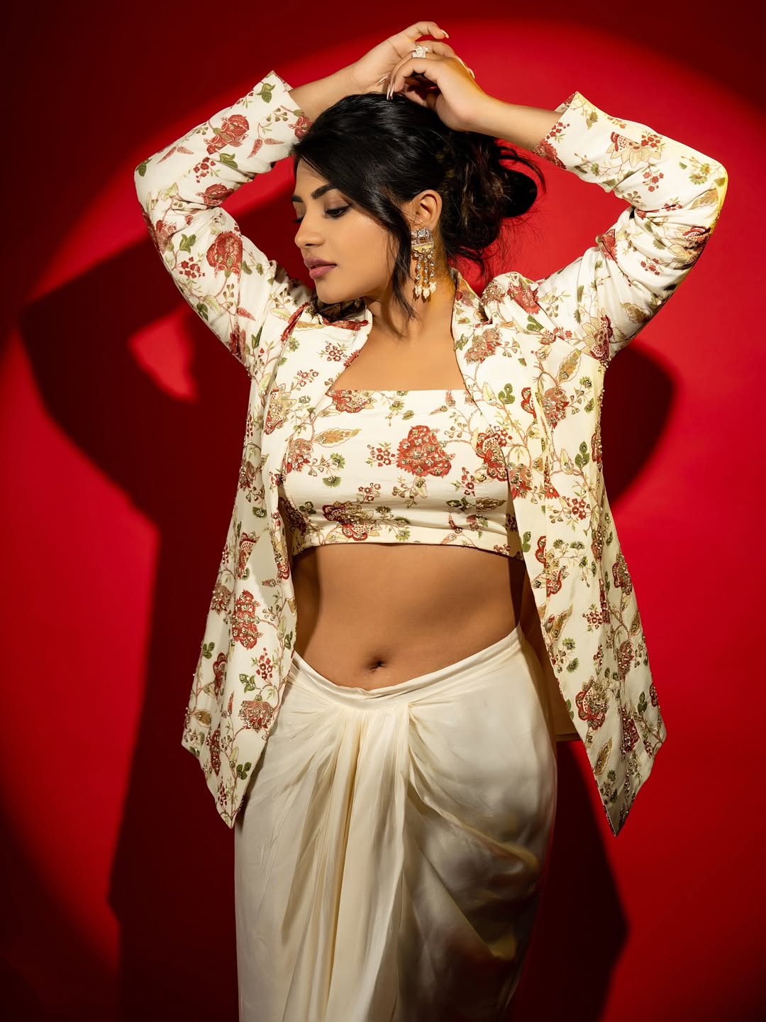 Nayan Sarika floral blazer traditional fusion look