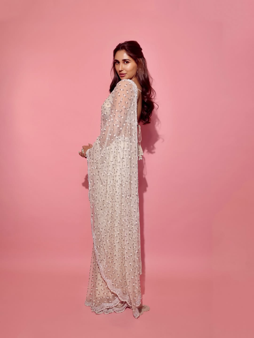 Nikita Dutta elegant stylish saree sparkle fashion moment