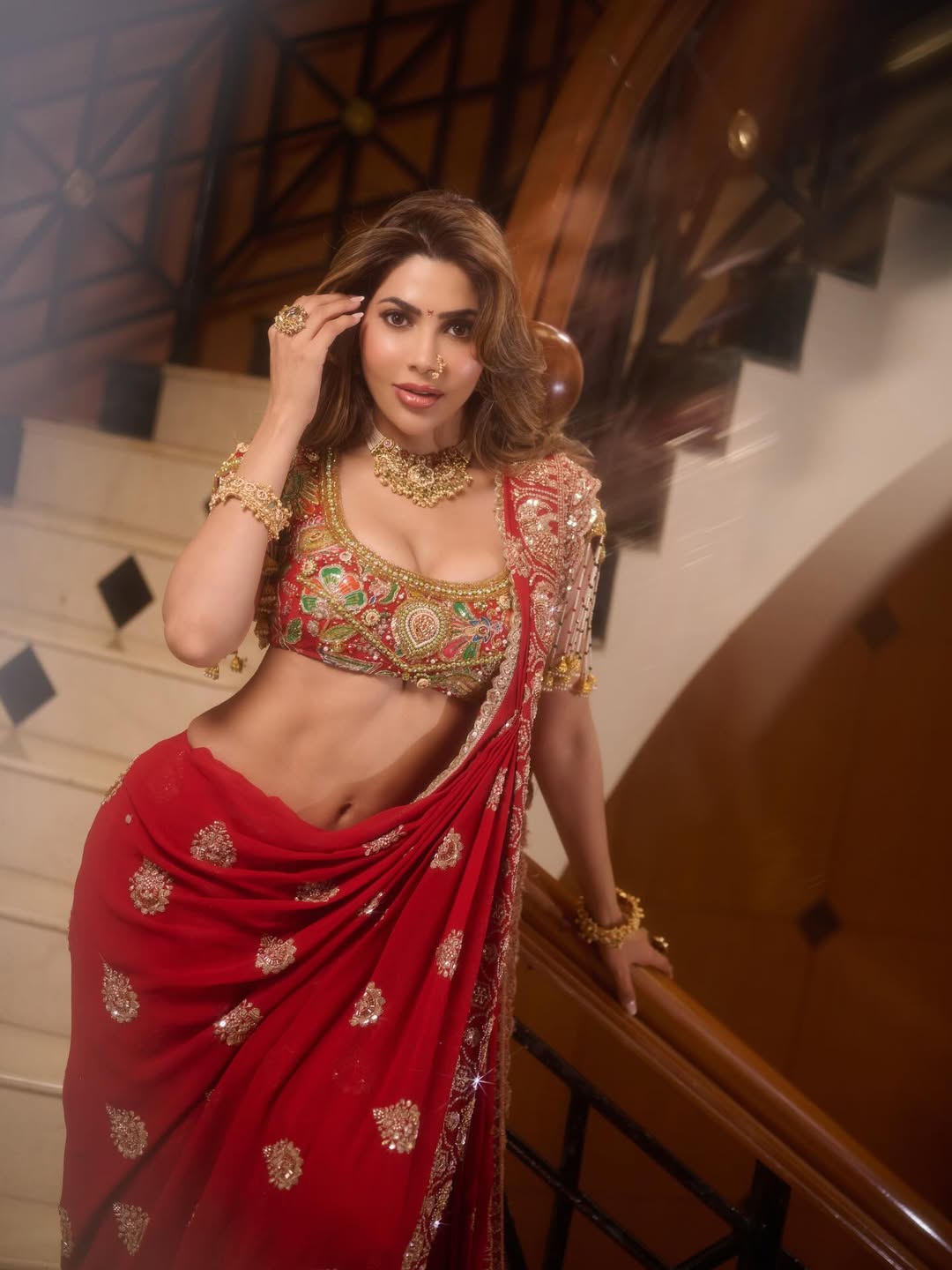 Nikki Tamboli traditional sparkle outfit stylish glamorous look