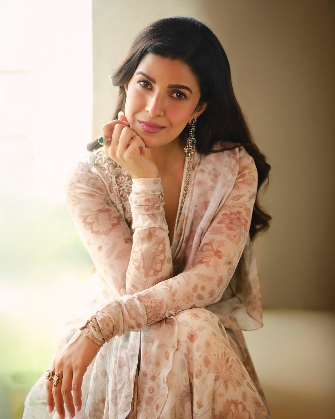 From Modeling To Theatre