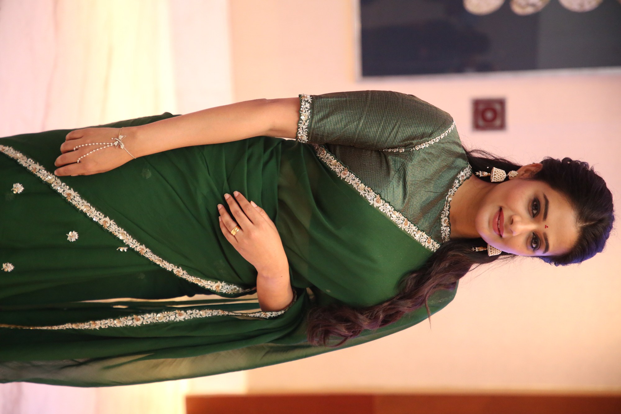Priyamani green saree stylish and confident look