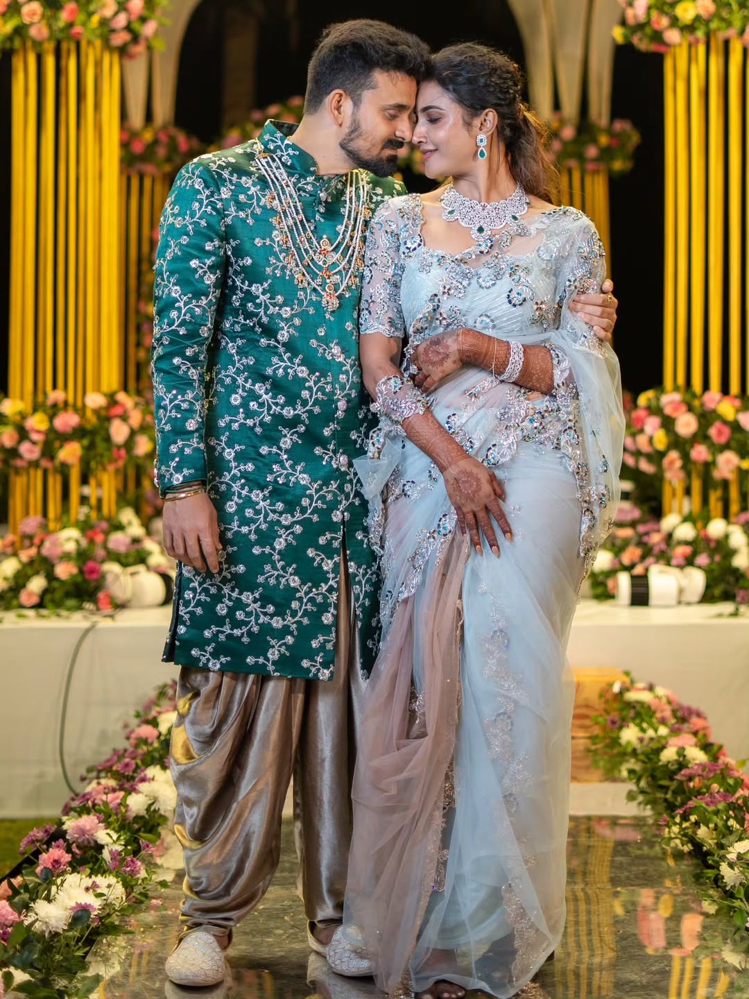 Pure Couple Goals: Myna Nandhini and Yogeshwaram’s Latest Romantic Clicks Go Viral