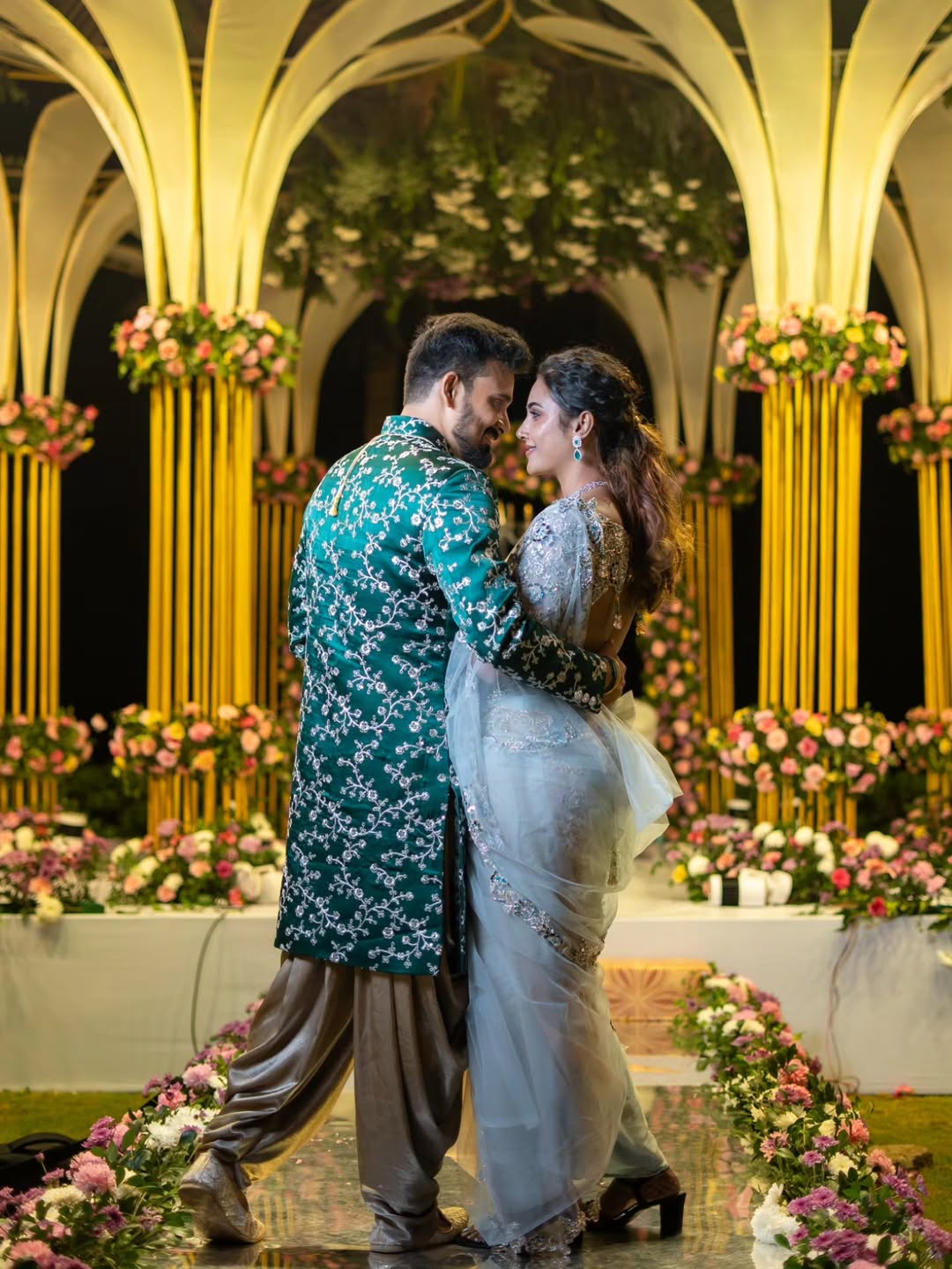 Pure Couple Goals: Myna Nandhini and Yogeshwaram’s Latest Romantic Clicks Go Viral