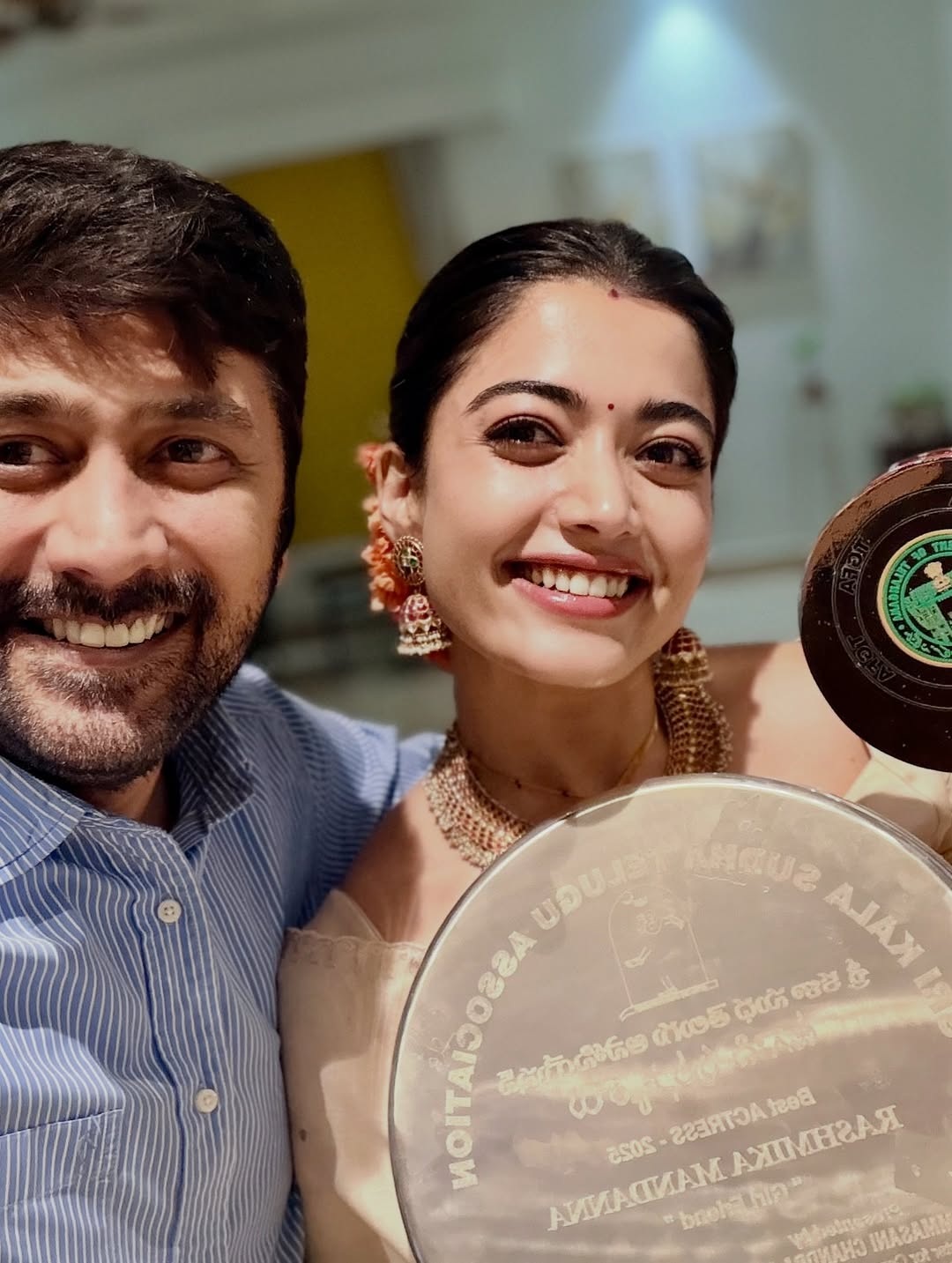 Rashmika Mandanna Wins Telangana State Award, Shares Viral Photos