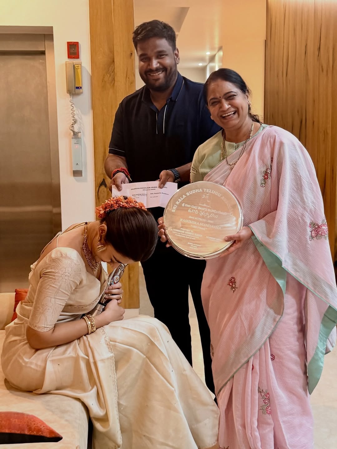 Rashmika Mandanna Wins Telangana State Award, Shares Viral Photos