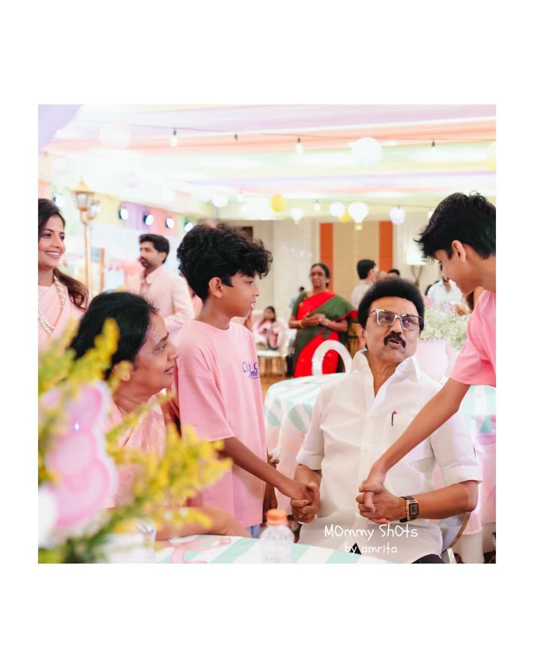 Ravi Mohan and Aarti Ravi sons