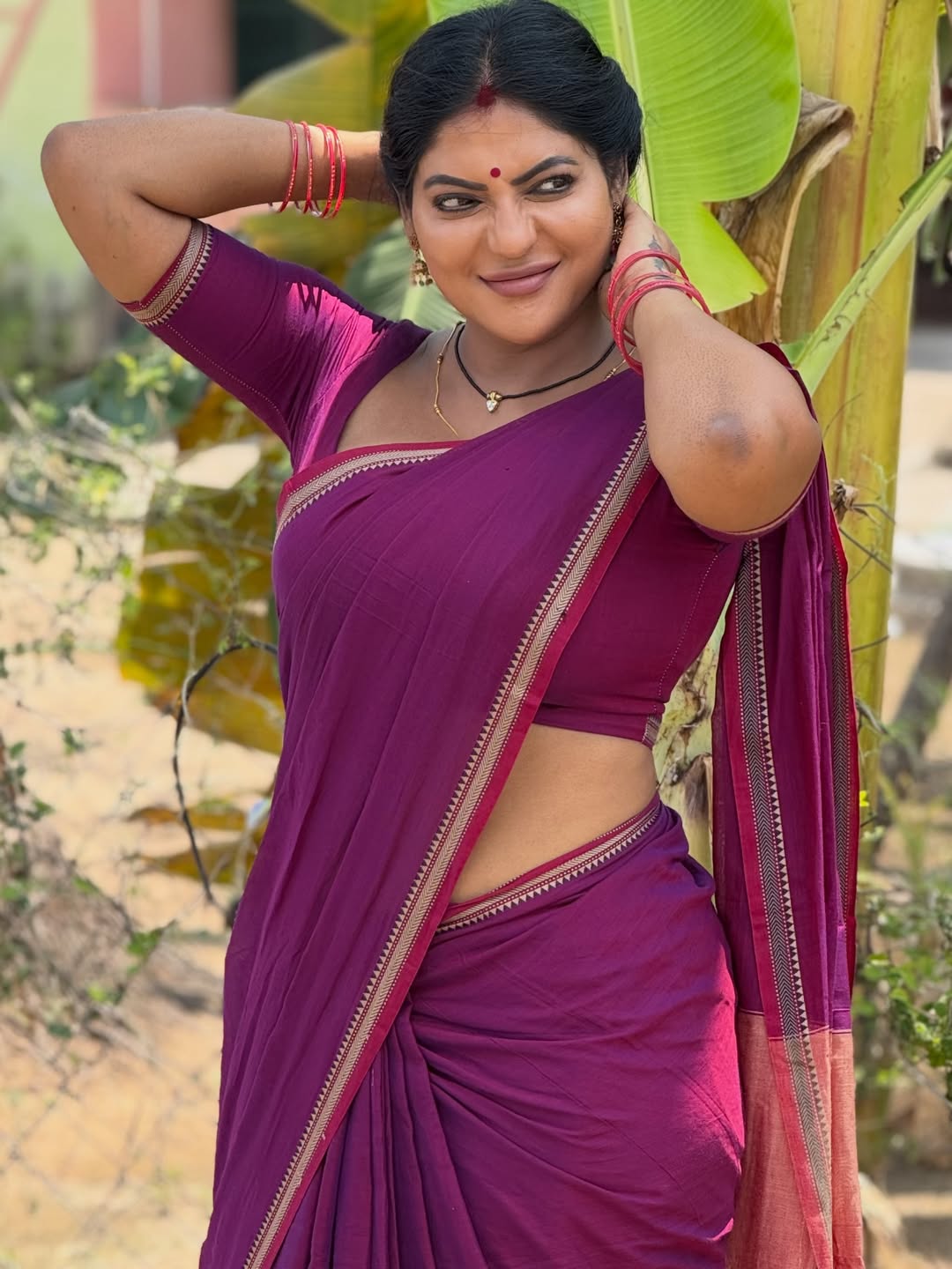 Reshma Pasupuleti Shares Her Cotton Saree Photos on Instagram, Perfect for Summer