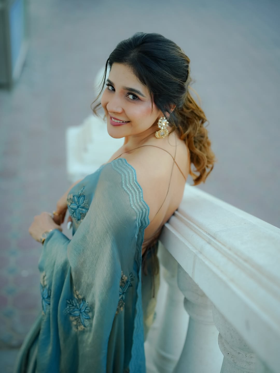 Sakshi Agarwal chic outfit stylish portrait pose