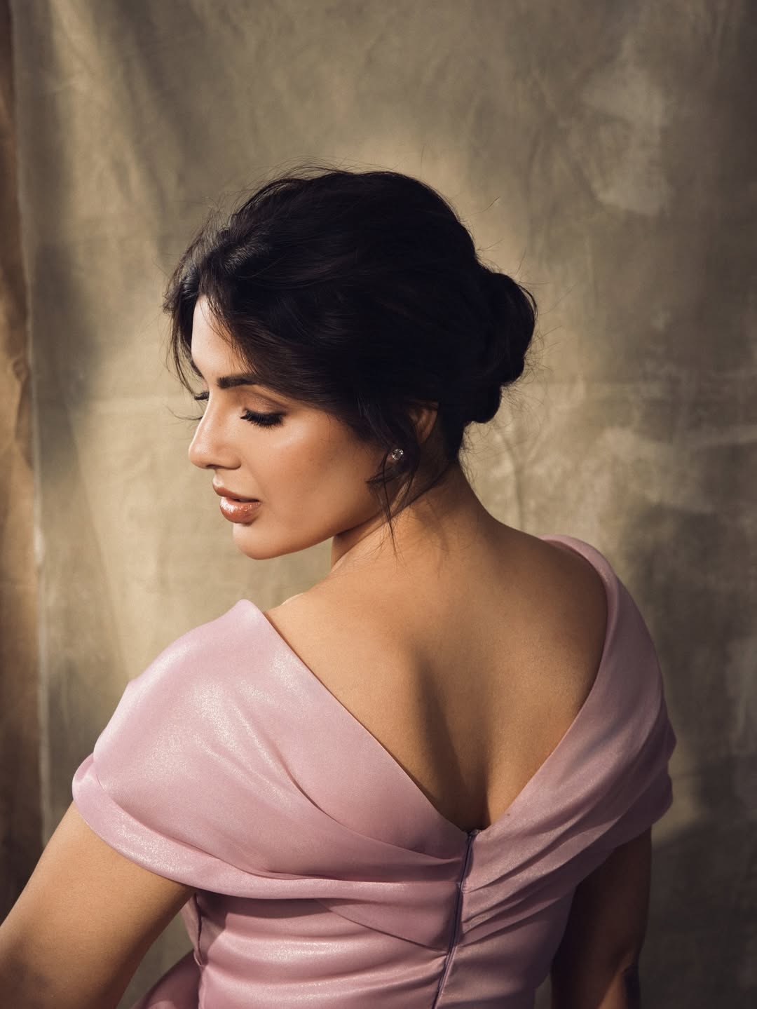 Samyuktha Menon charming elegant fashion look portrait