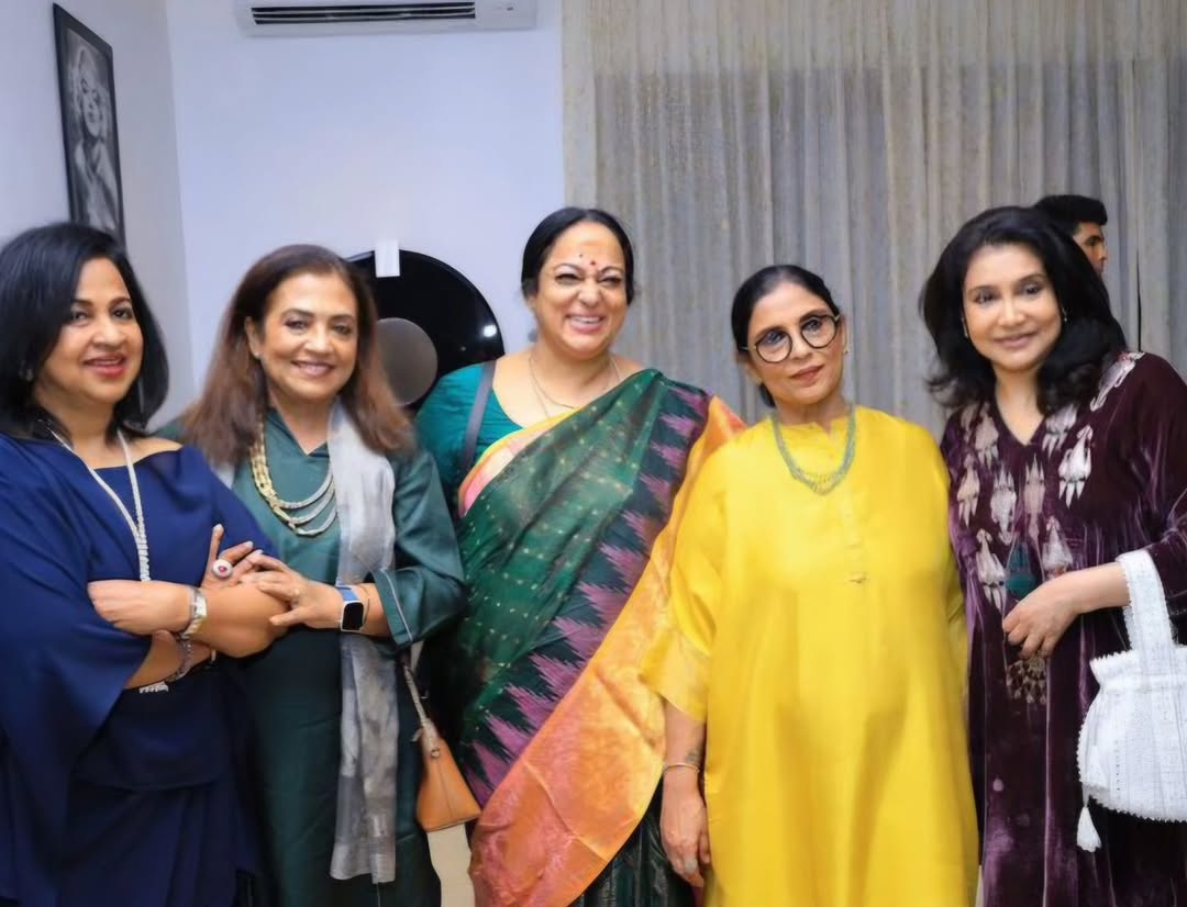 Sivakarthikeyan Meets 80s & 90s Heroines; Viral Photos Take Over Internet