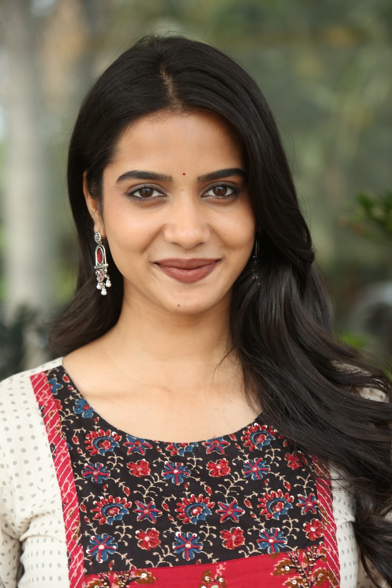 Sri Gouri Priya vibrant traditional modern stylish smiling look