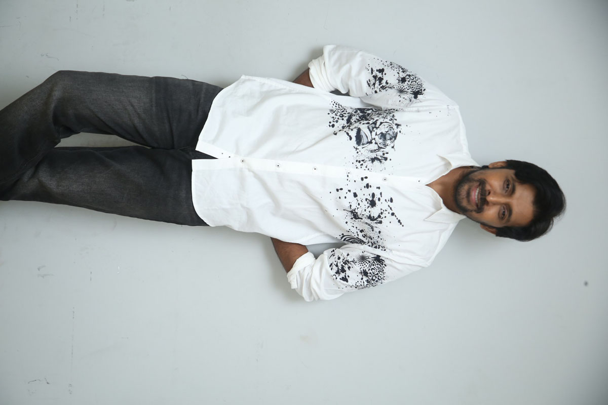 Priyadarshi solo pose at Suyodhana event