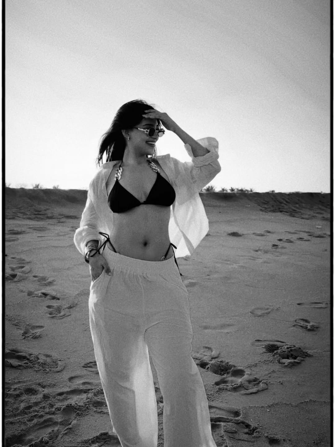 Dharshana Sripal beach photos