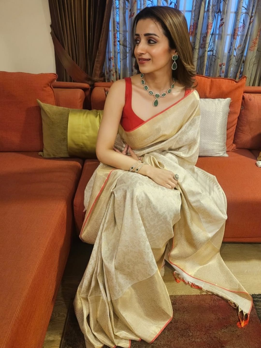 Trisha’s Stunning Instagram Photos Go Viral Amid Vijay Wedding Buzz