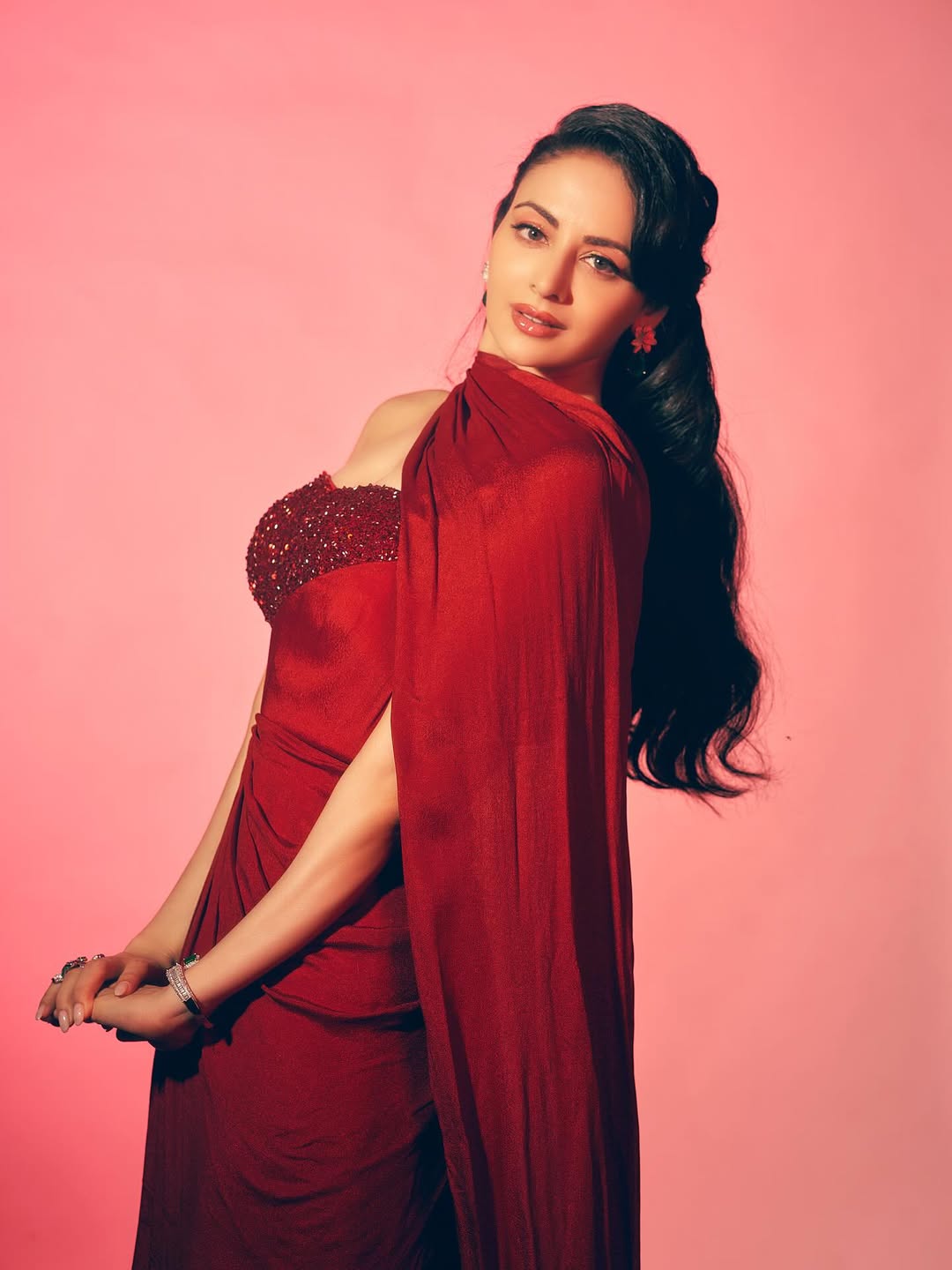 Zoya Afroz stylish red outfit photos