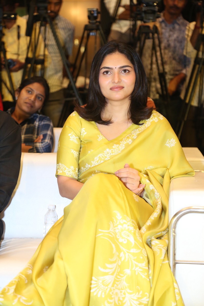 Kayadu Lohar glowing in yellow attire