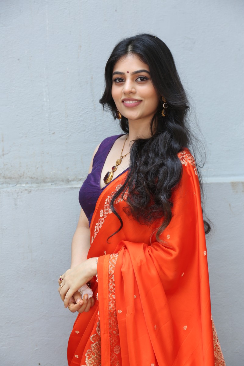 Bandhavi Sridhar bold traditional vibrant outfit