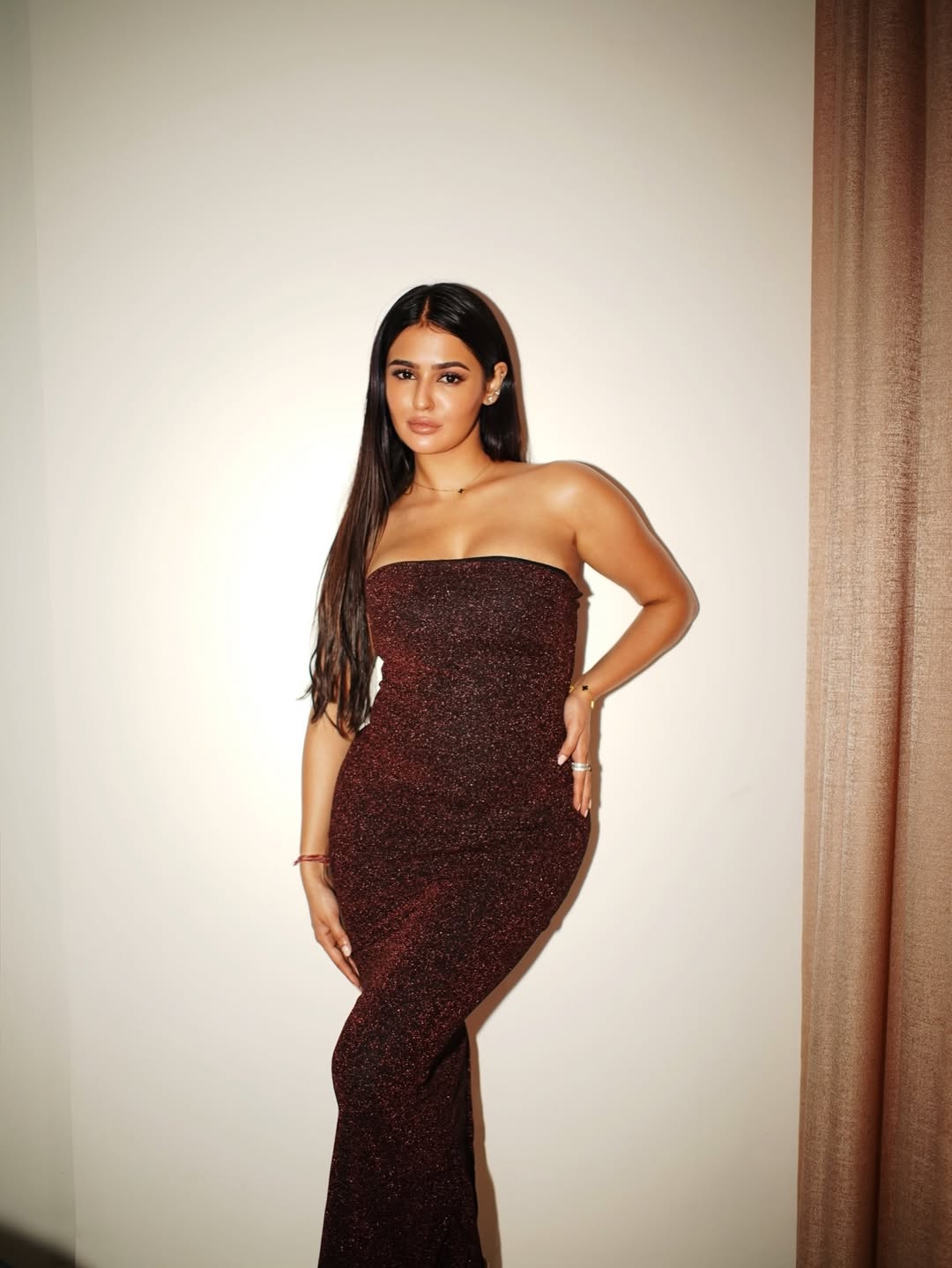 Prakriti Pavani effortless glam stylish dress radiant look