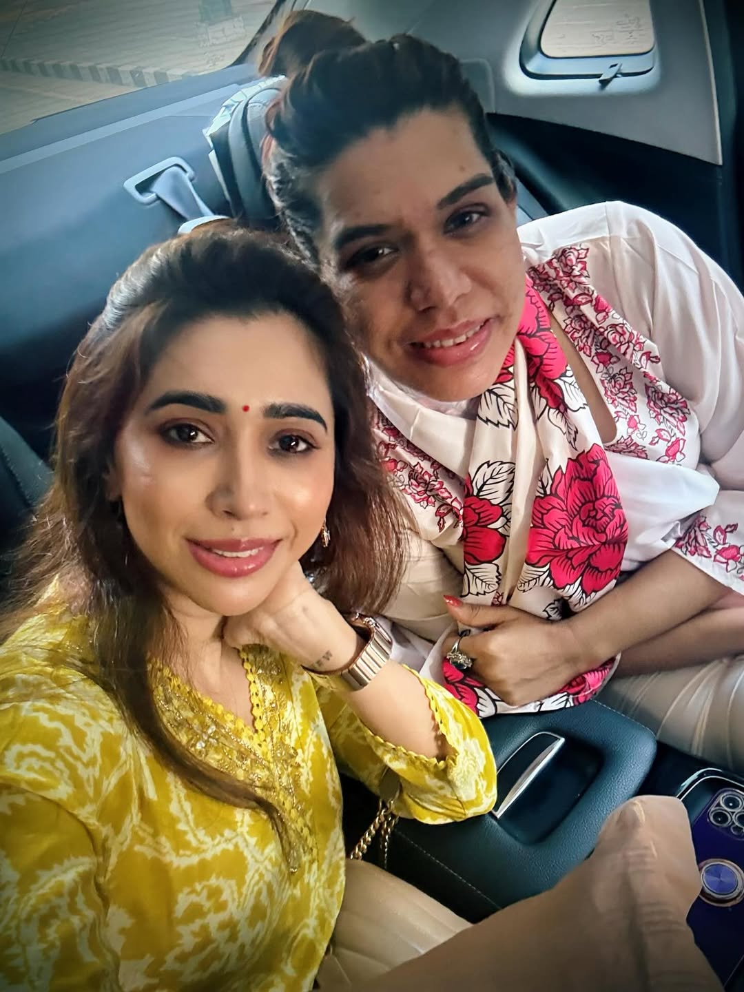 Aarti Ravi Girivala at Tiruvannamalai