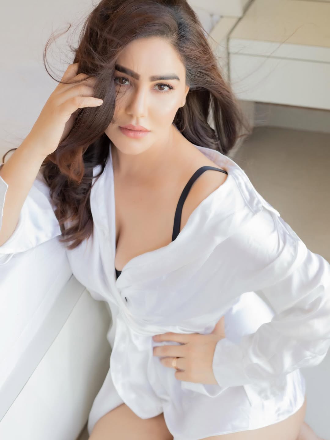 Actress Kangana Sharma Summer Special White Shirt Photos Which Attracts Fans