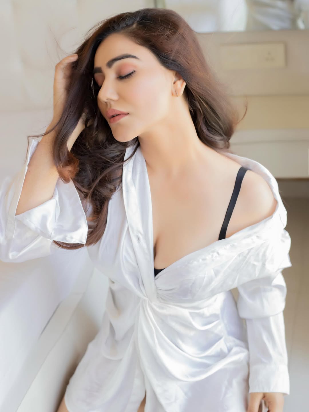 Actress Kangana Sharma Summer Special White Shirt Photos Which Attracts Fans