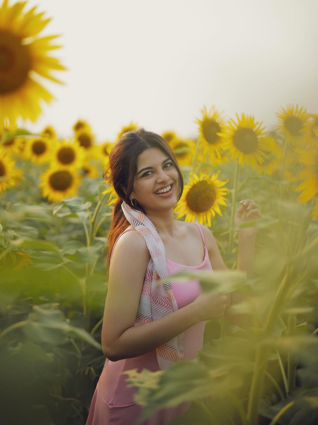 Actress Sanjana Who Lubber Pandhu Famous Shares Beautiful Photos