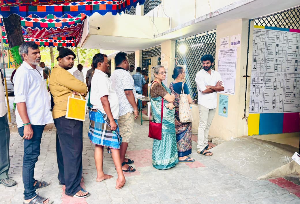 Tamil Nadu Celebrities cast their votes