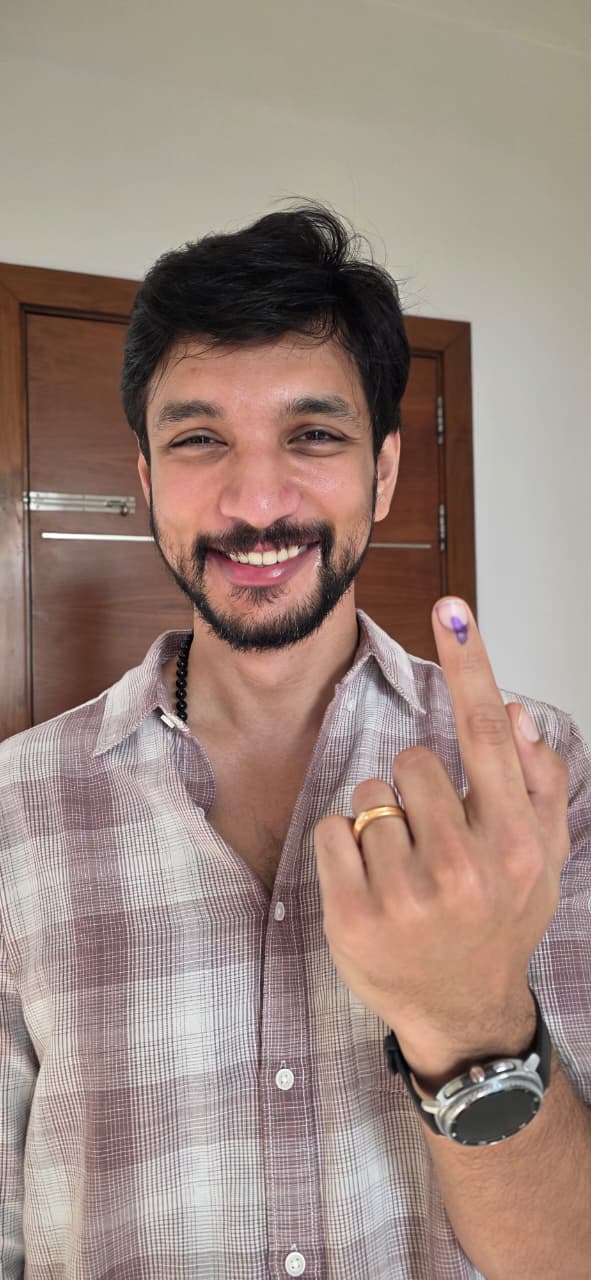 Tamil Nadu Celebrities cast their votes