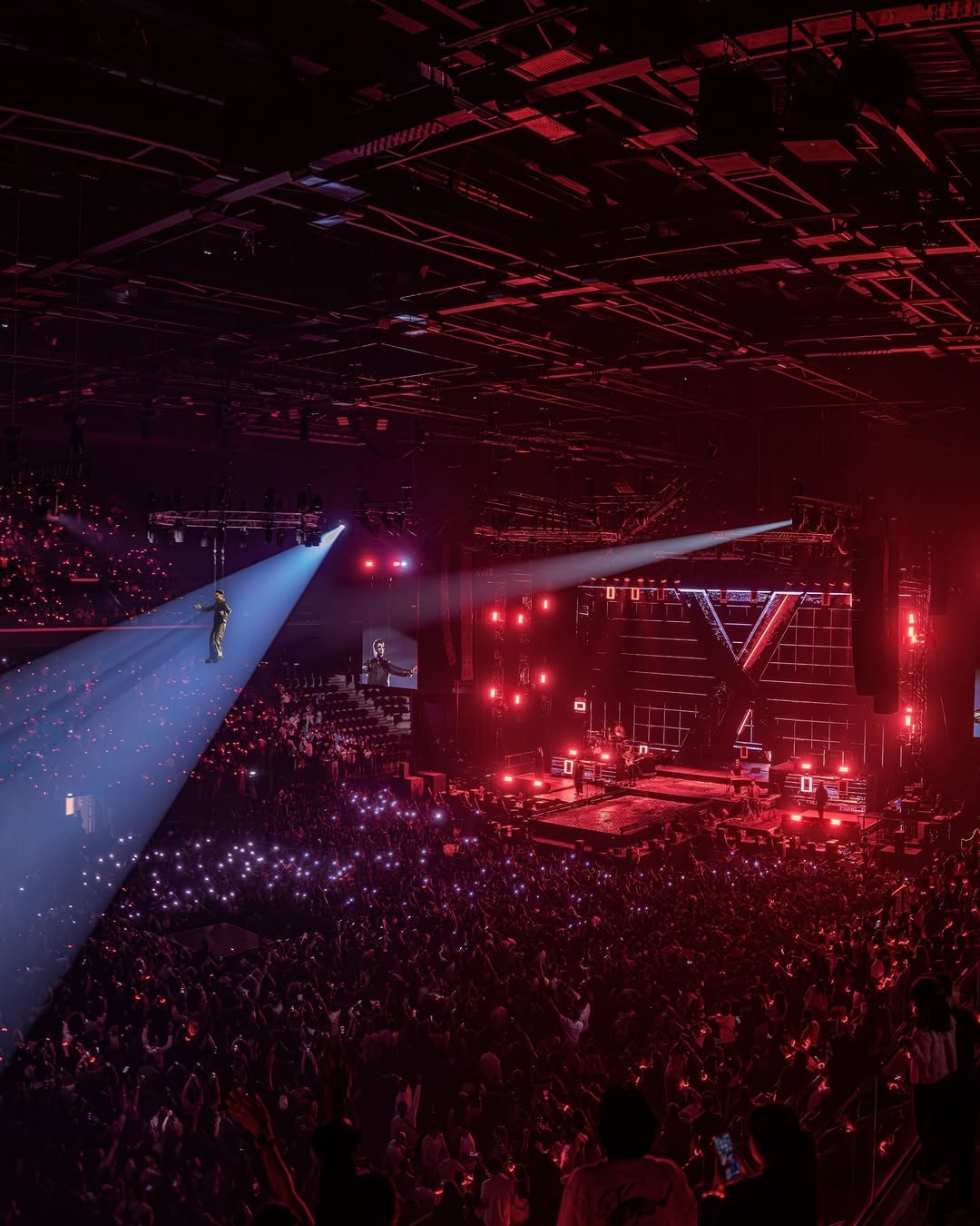 Anirudh’s Paris Concert Photos Go Viral on Social Media