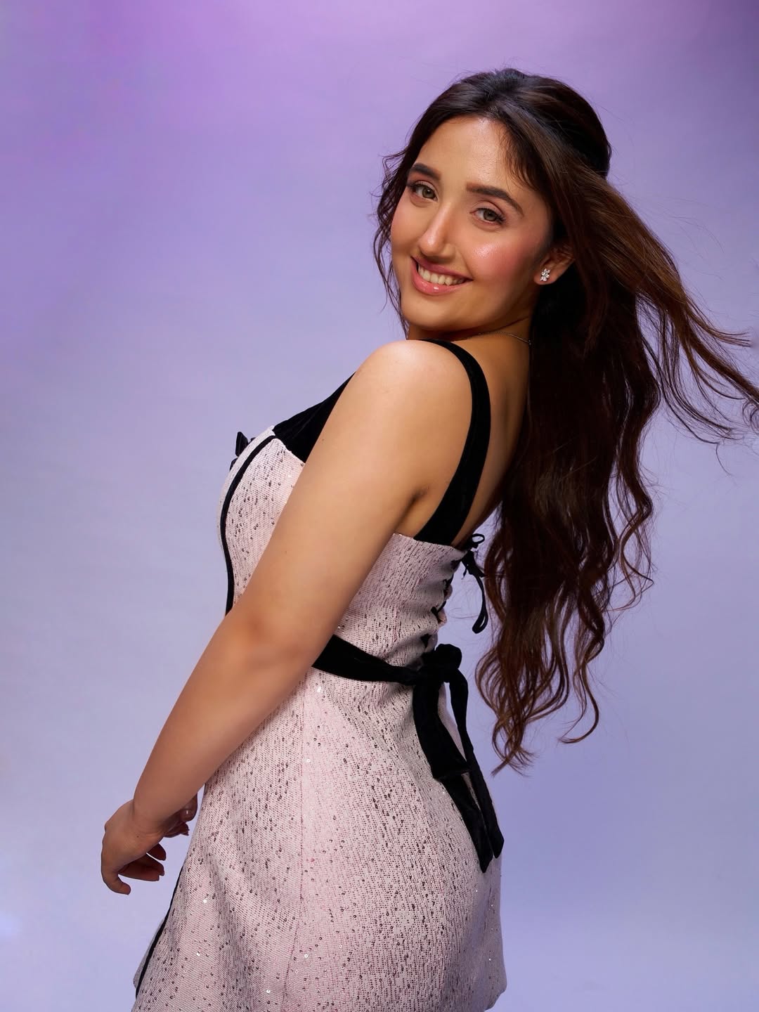 Ashnoor Kaur chic stylish dress elegant smile look