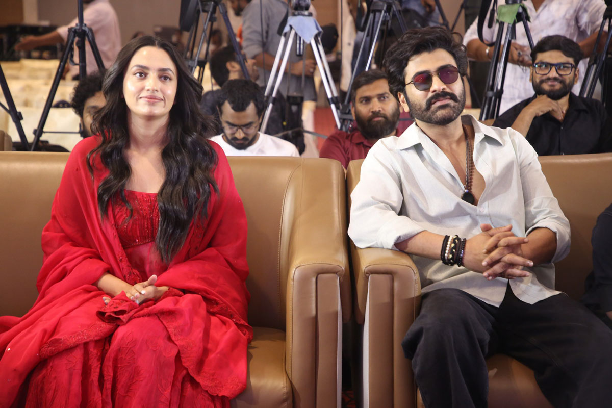 Malvika Nair Sharwanand seated event