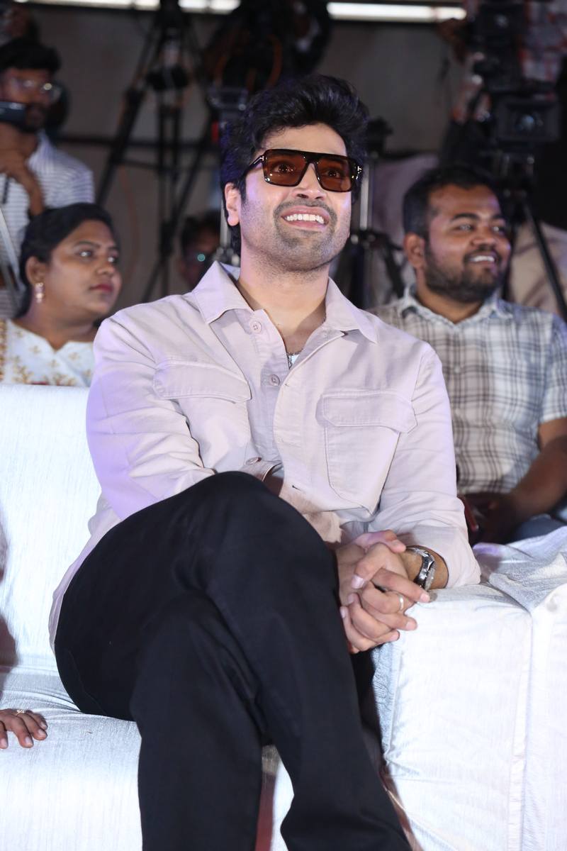 Adivi Sesh candid moment event