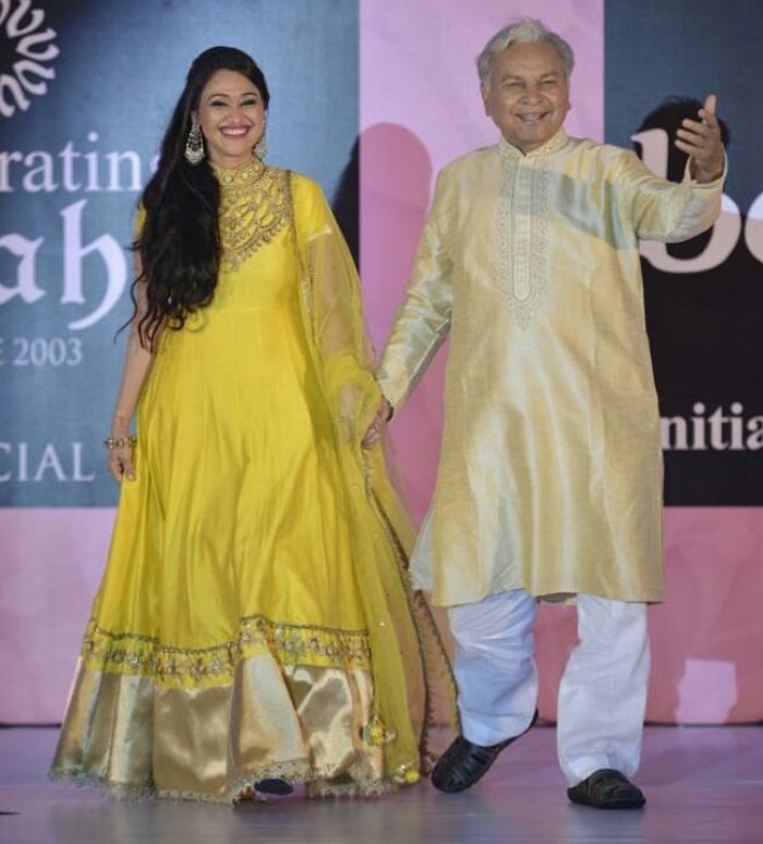 Bollywood Journey: Sharing Screen with Legends