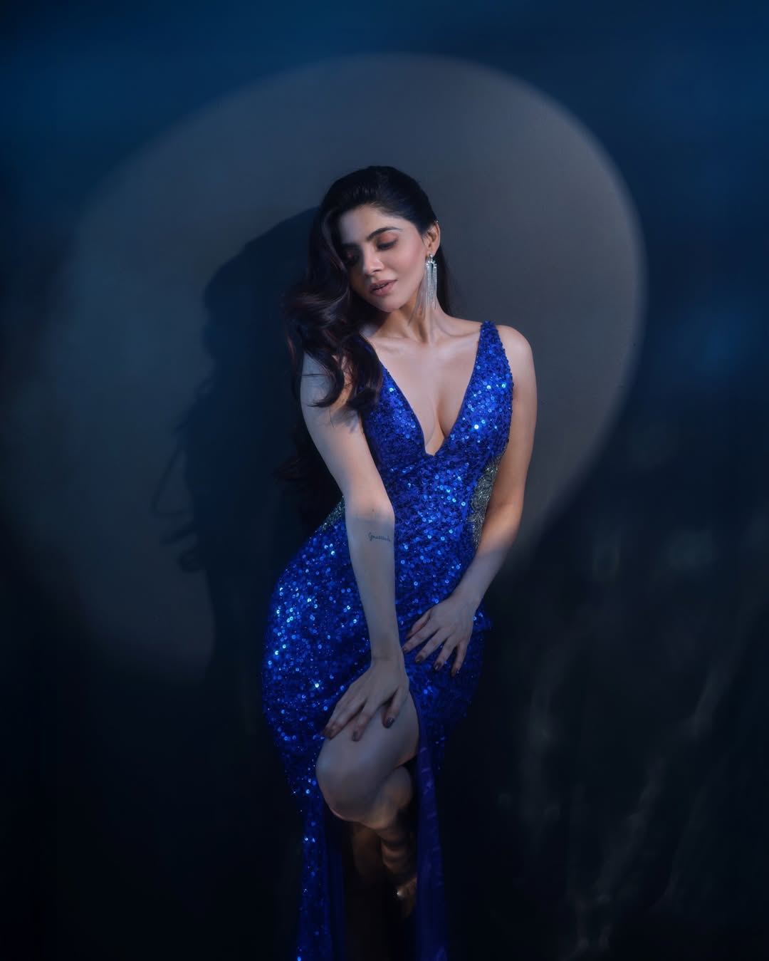 A Statement in Blue: Fashion That Commands Attention