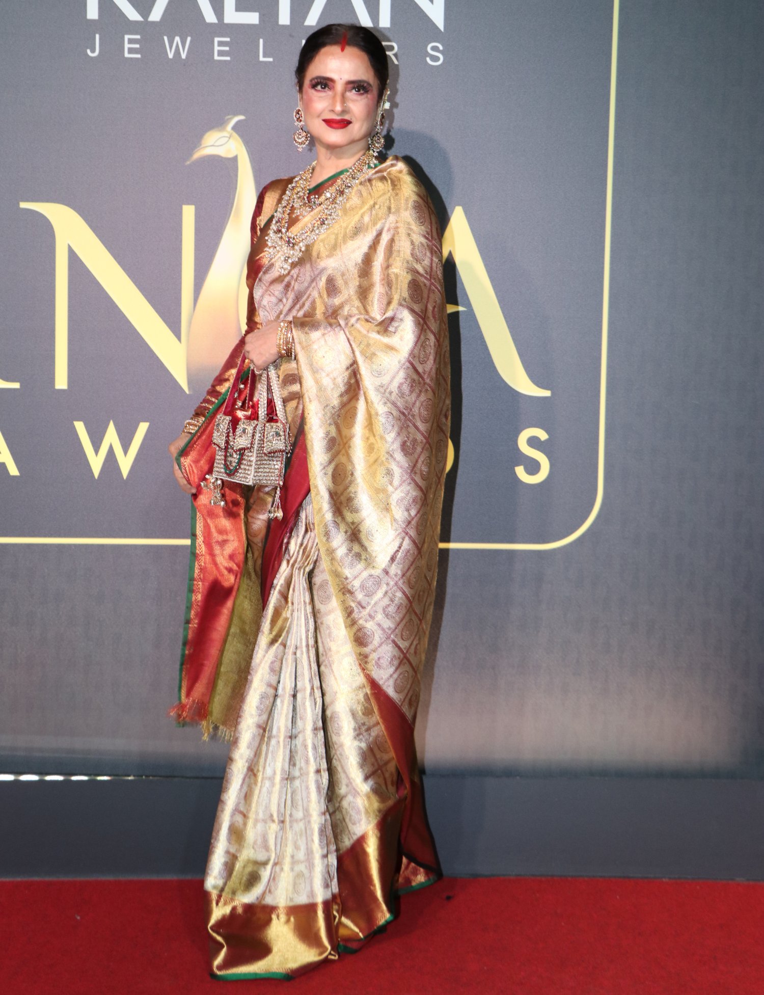 Style Moments: Red Carpet Glam & Elegance