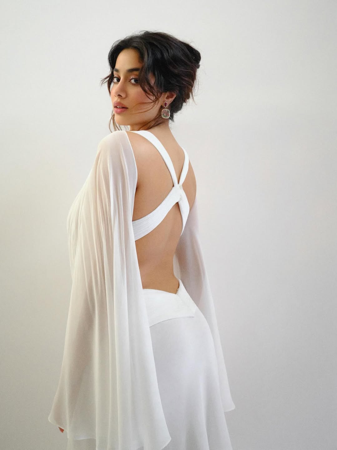 Janhvi Kapoor latest photos