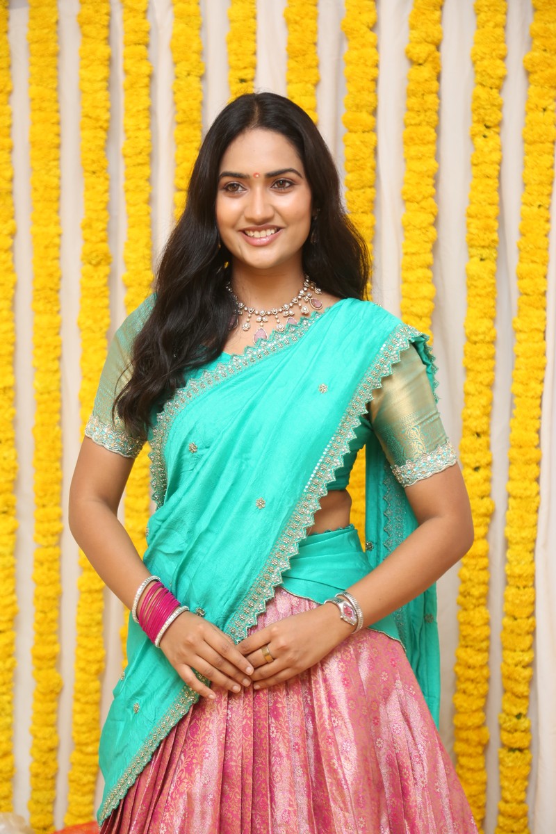 Kajal Choudhary turquoise pink saree stylish traditional fashion