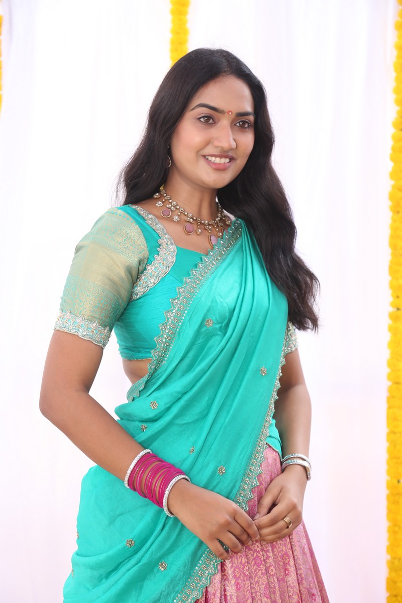 Kajal Choudhary vibrant saree sparkling jewelry glamorous look