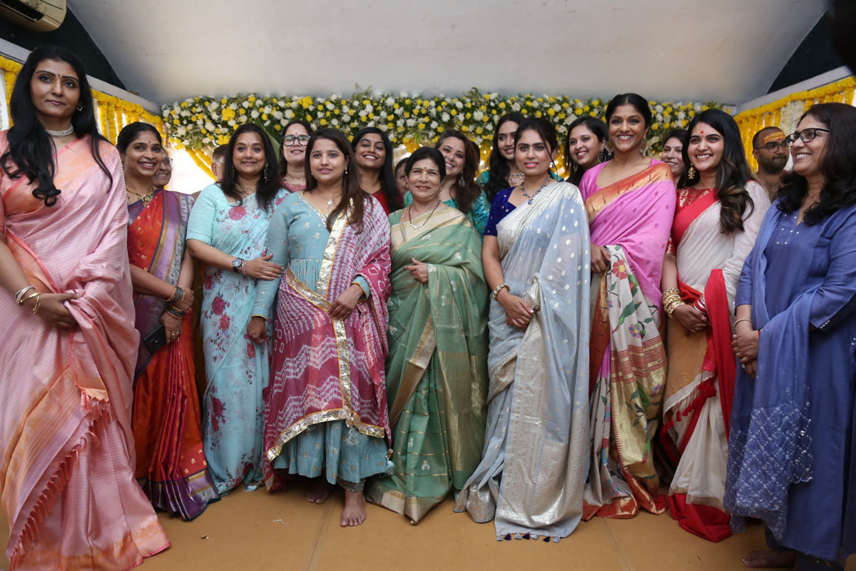 Kanaka Durga senior artists group photo