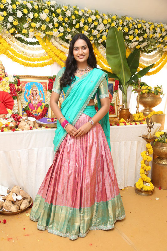 Kanaka Durga heroine pose event