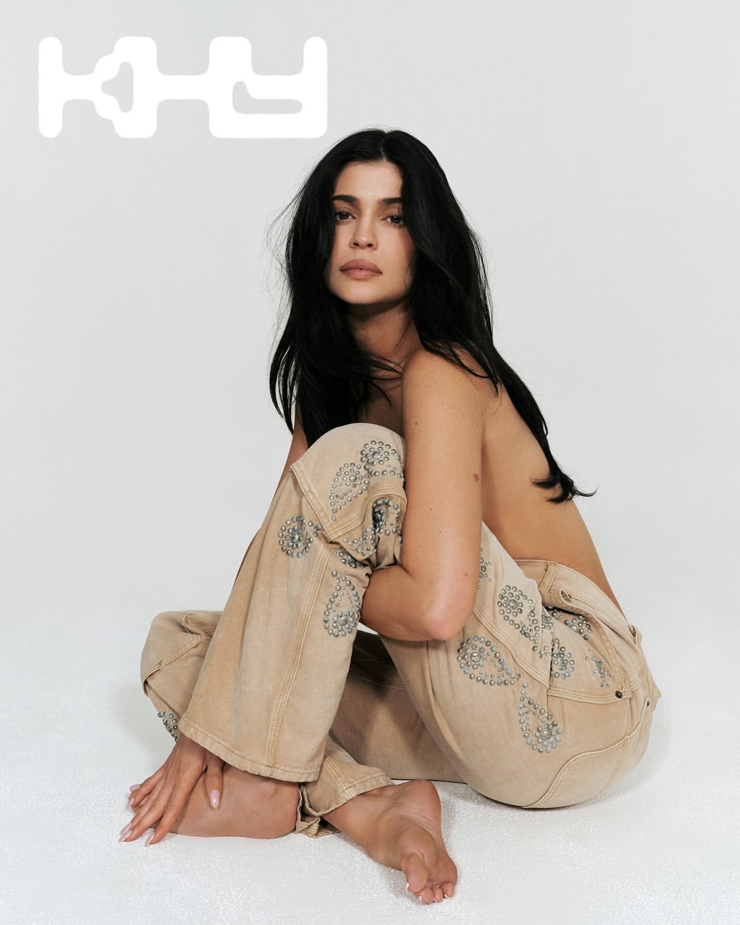Kylie Jenner latest brand fashion photos