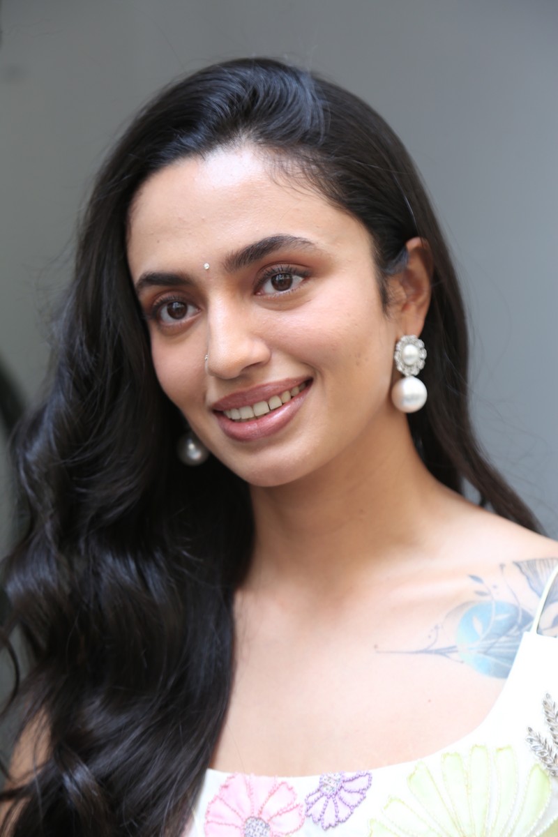 Malvika Nair elegant style with bold earrings