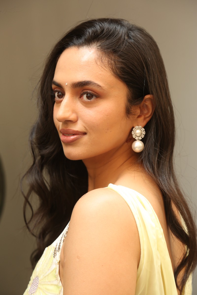 Malvika Nair pearl accessories elegant playful look