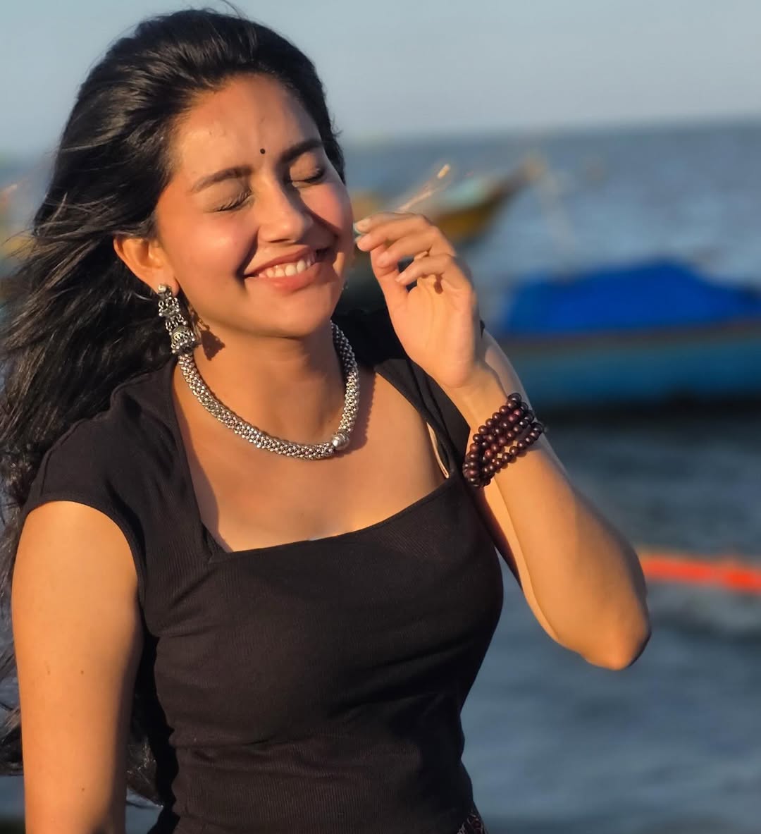 Mandaadi Movie Actress Mahima Nambiar Gorgeous Photos