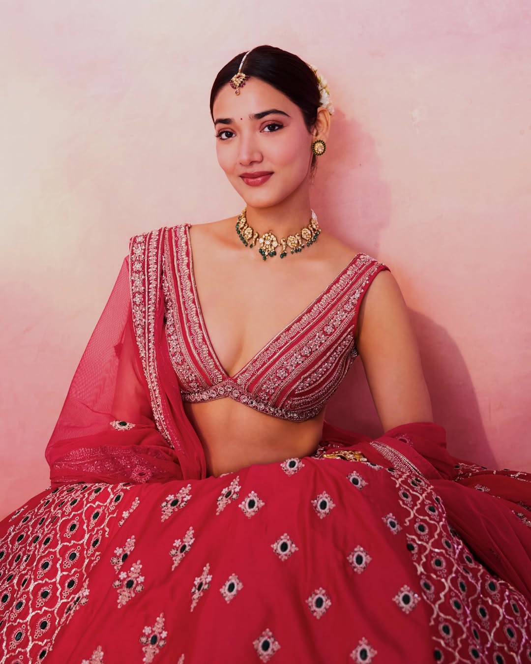 Jewelry & Styling Details