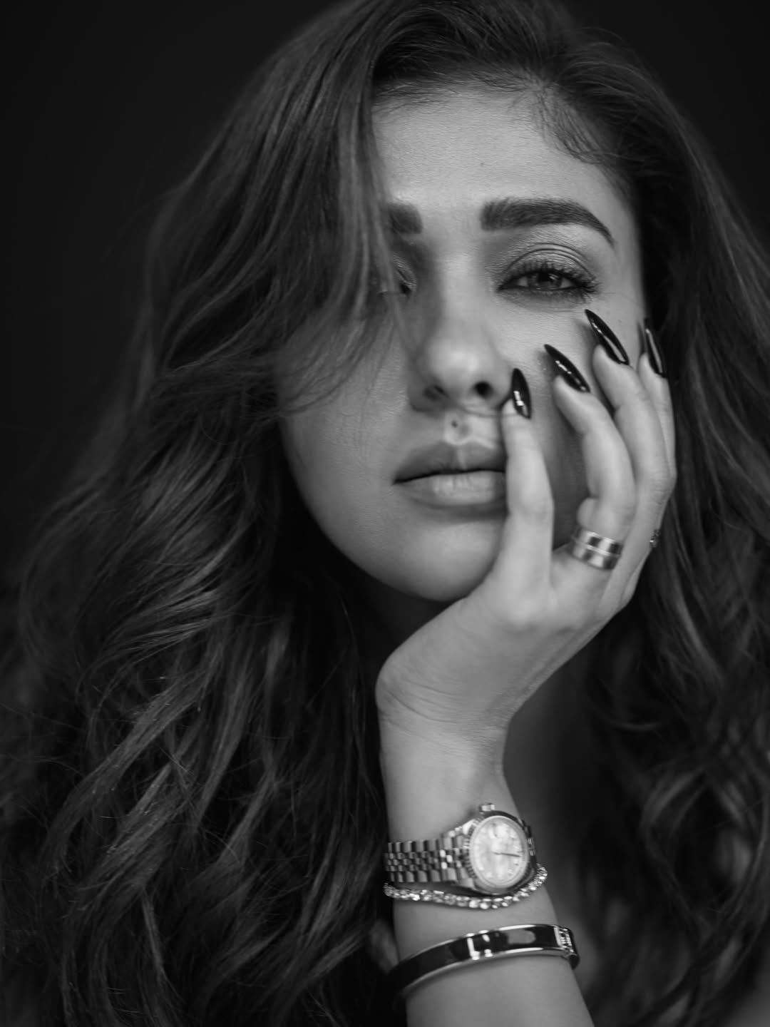 Nayanthara Looks Stunning Even in Black & White – Mesmerising Photos of the Lady Superstar